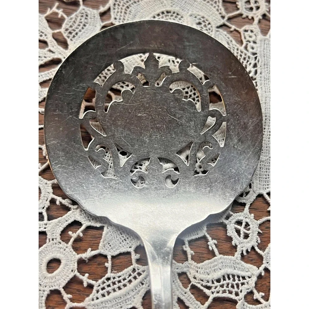 Tomato Server Oneida Community Fantasy 1941 Tudor Silverplate Vintage Utensil